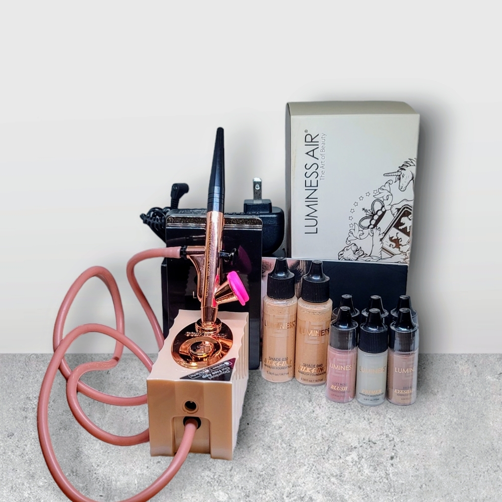 Luminous Air Icon Pro Multi-Speed Airbrush System & Airbrush Cosmetics